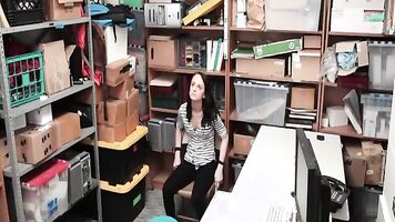 Girl giving a blowjob and getting violently raped in homemade porn video made the rounds.